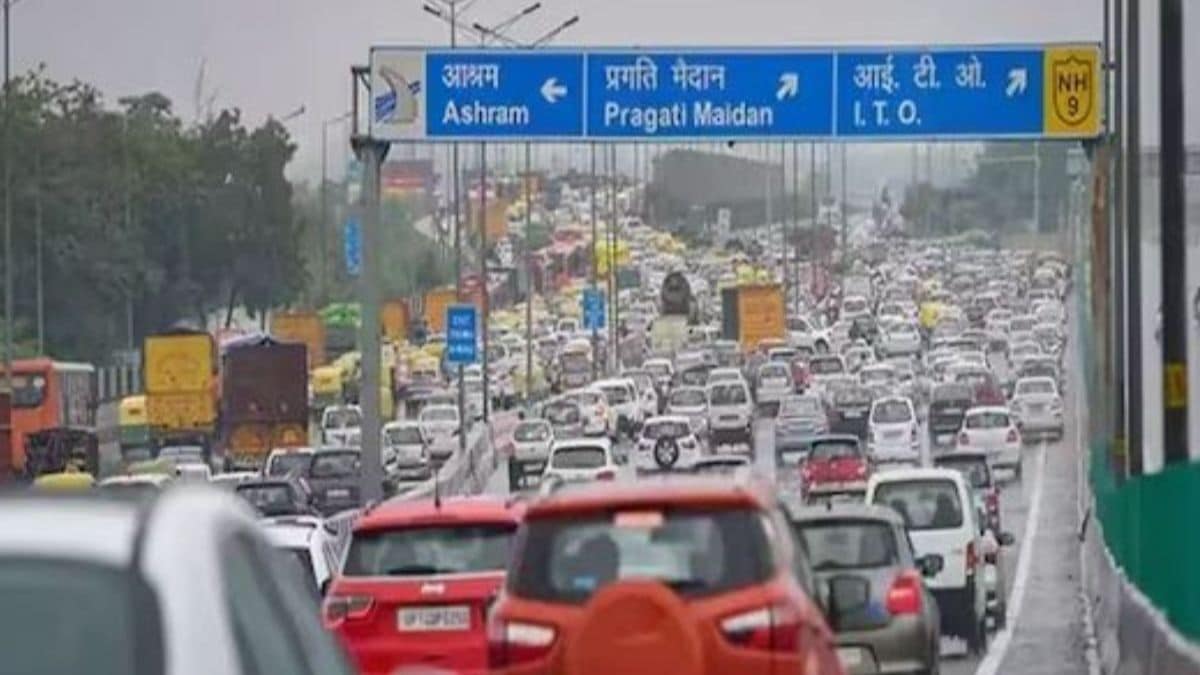 There will be diversion and restriction on Bahadur Shah Zafar Marg and JLN Marg.