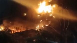 Building in Noida catches fire
