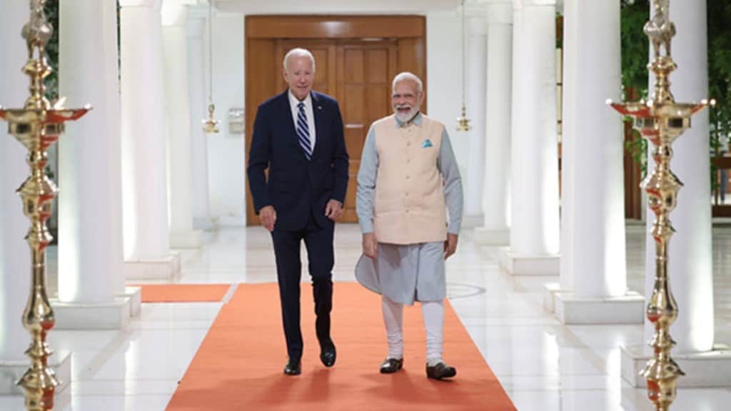 Many Indian authors note that the current American strategy towards India does not involve any major programs to assist the modernization of the Indian economy on the part of the United States. (Image: X)