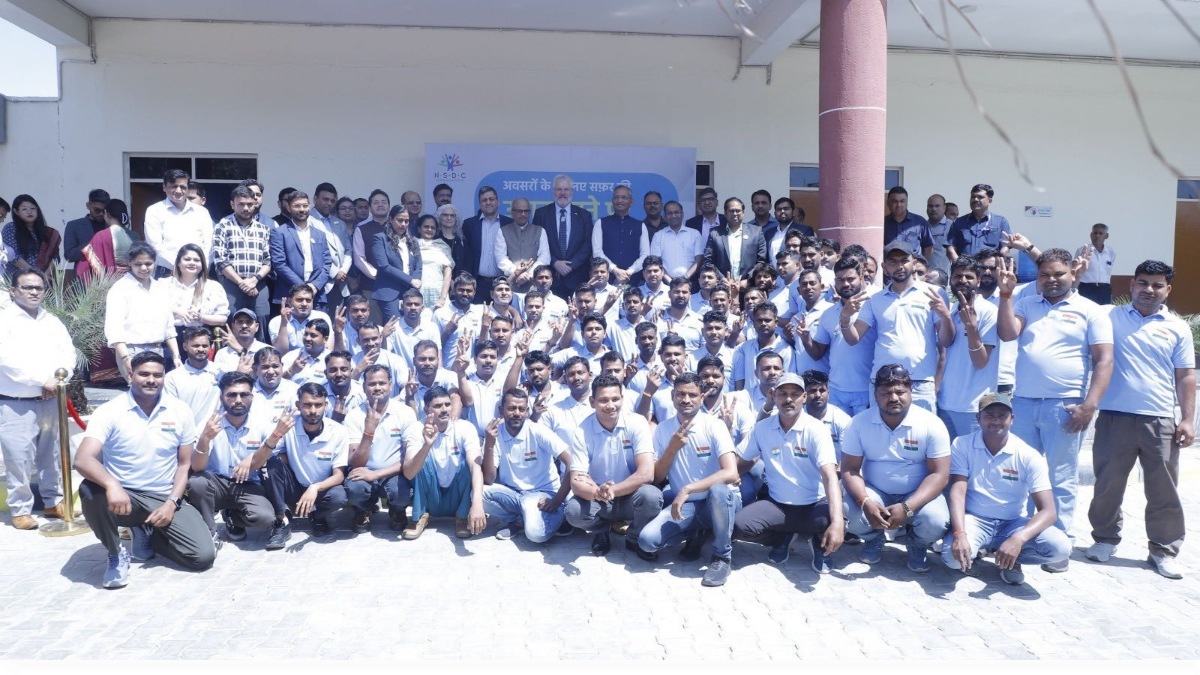 Ensuring Safety Amidst Shifting Labour Dynamics: India's Workers Depart ...