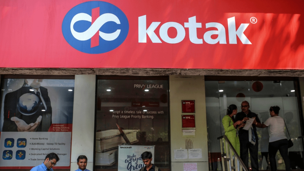 Shares price of Kotak Mahindra Bank declined over 4%