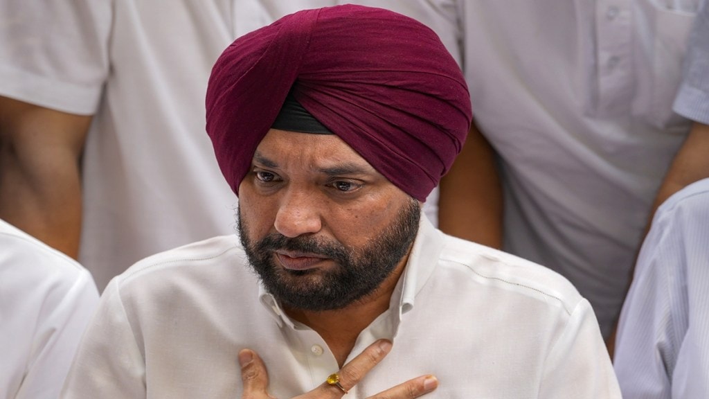 Delhi Congress chief Arvinder Singh Lovely addresses a press conference, in New Delhi, Sunday, April 28, 2024. (PTI Photo/Ravi Choudhary) Delhi Congress chief Arvinder Singh Lovely addresses a press conference, in New Delhi, Sunday, April 28, 2024. (PTI Photo/Ravi Choudhary)