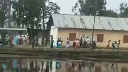 Lok Sabha elections 2024: Firing near polling booth in Manipur's Moirang | Video Lok Sabha elections 2024: Firing near polling booth in Manipur's Moirang | Video