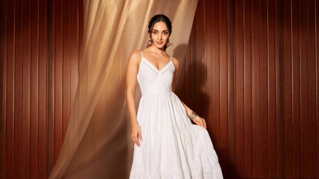 Libas’ Spring-Summer collection epitomises the trends, blending fabrics like cotton and linen with threadwork and pastel hues