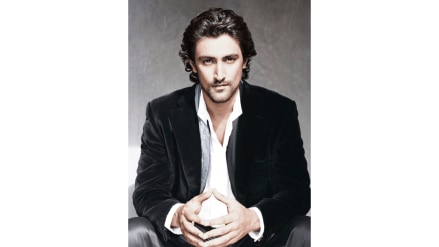 Kapoor loves to read in his spare time Kapoor loves to read in his spare time