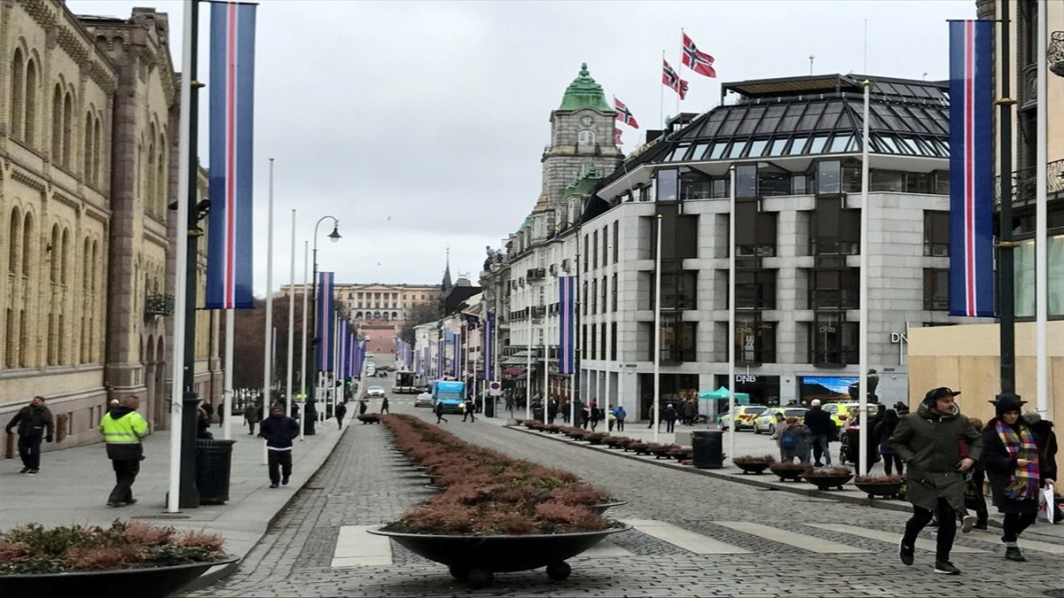 Norway, citizenship, immigration, jobs, permanent residence,