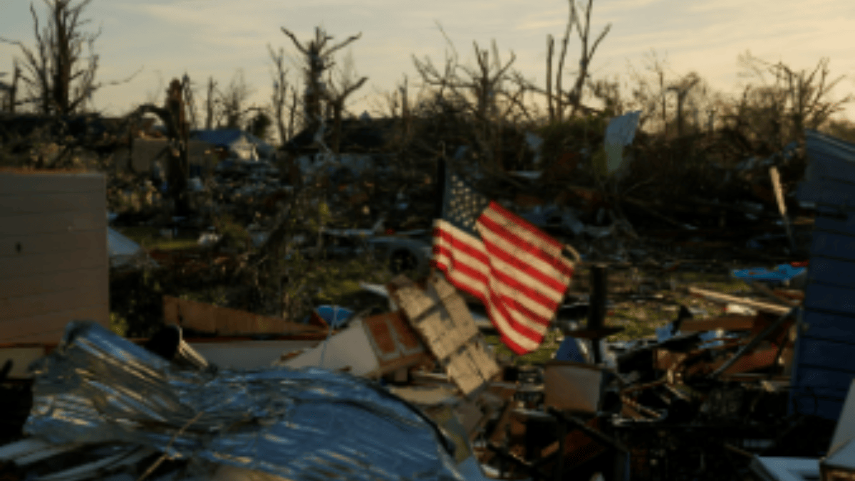 Deadly tornadoes strike Oklahoma: At least four lives lost, threat ...