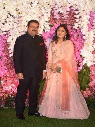 Priti Adani, who is Priti Adani Gautam Adani's wife, Priti Adani journey, Priti Adani net worth, Priti Adani business, Gautam Adani net worth, lifestyle