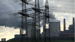 fossil fuel, clean energy, carbon-intensive energy, sustainability, artificial intelligence, climate change, greenhouse gas, renewable energy, industrialization, environmental policy