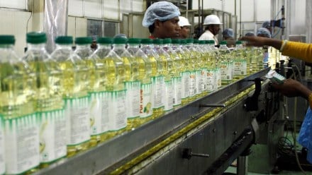 Adani Wilmar, Adani Wilmar Q1 results, quarter earnings, profit, revenue, EBITDA, FMCG, edible oil, food products
