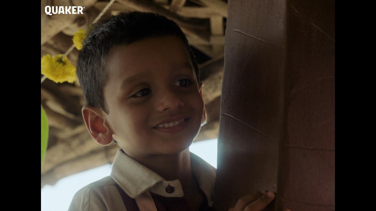 Central to the film's narrative is the tradition of Dohale Jevan, a Marathi baby shower held during the seventh-ninth month of pregnancy