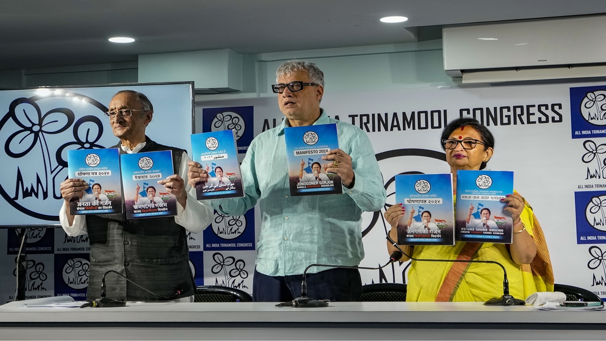 West Bengal CM Mamata Banerjee, TMC manifesto West Bengal CM Mamata Banerjee, TMC manifesto