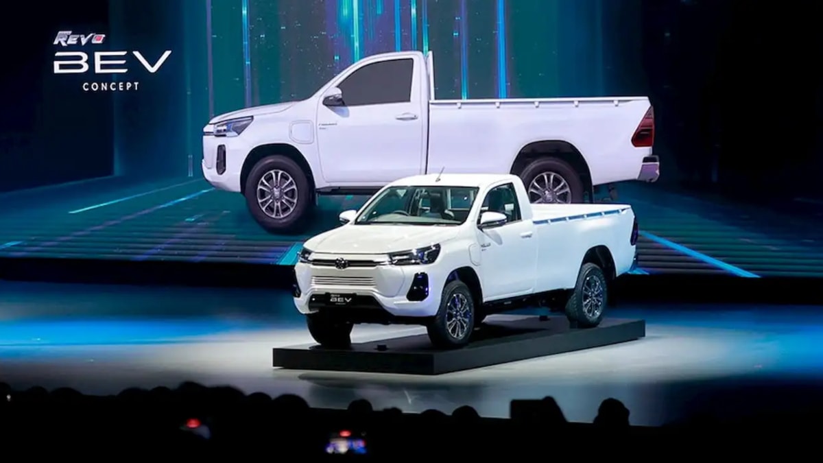 Toyota-electric-pickup-truck