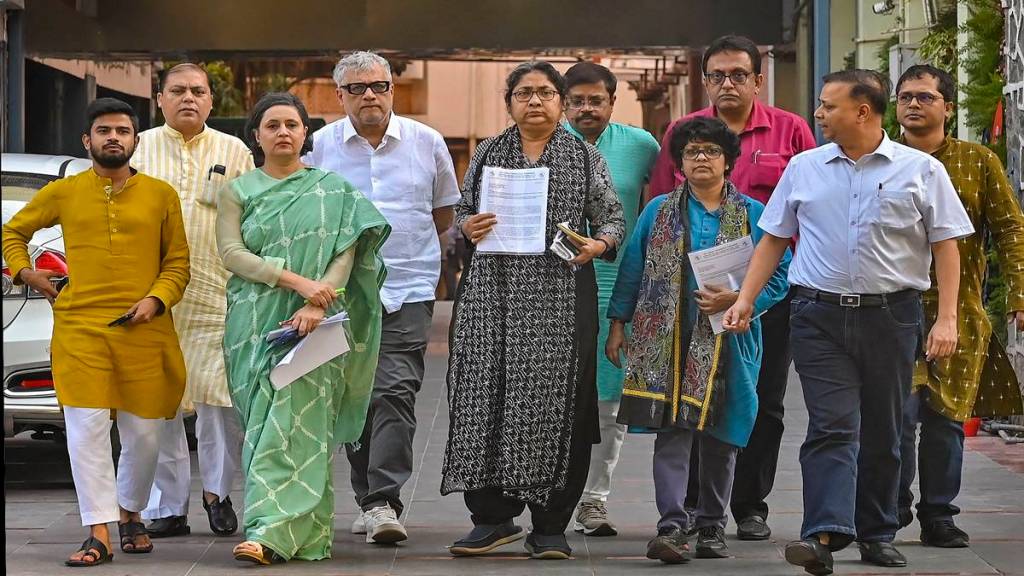 TMC leaders hold dharna outside ECI office, detained