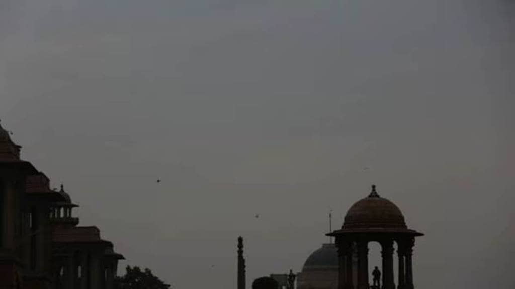 Weather Update: Relief for Delhi as IMD forecasts pleasant weather with partly cloudy skies, heatwave to continue in East India Weather Update: Relief for Delhi as IMD forecasts pleasant weather with partly cloudy skies, heatwave to continue in East India