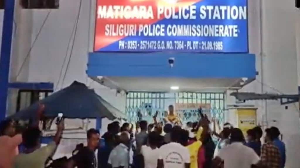 West Bengal: BJP calls 12-hour bandh in Siliguri over alleged TMC attack, NH-31 blocked