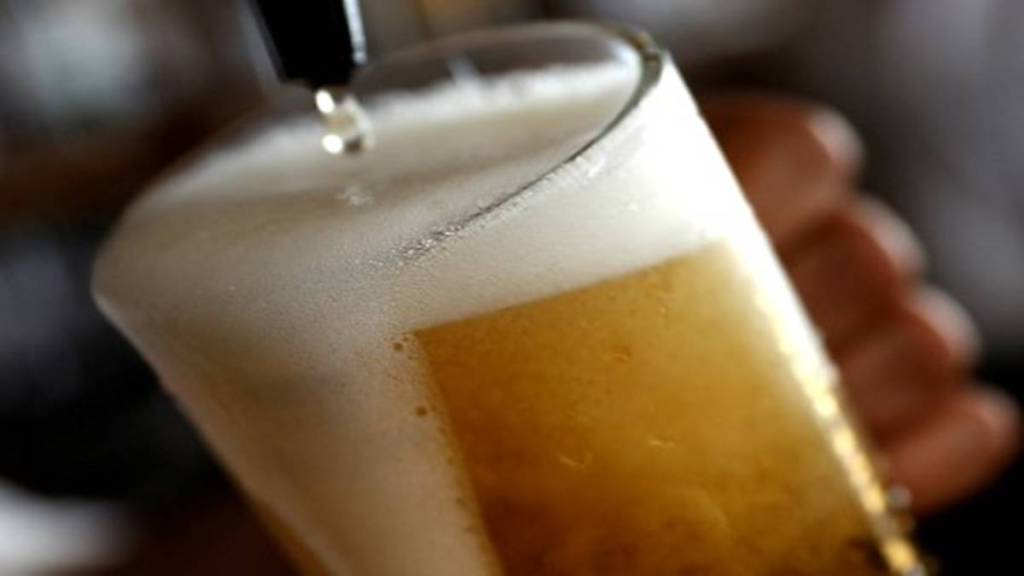 economic growth, beer industry, consumption, taxation structure, alcohol market, microbreweries