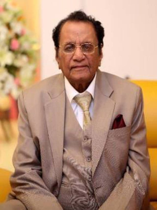 Lachhman Das Mittal, Lachhman Das Mittal oldest billionaires, oldest billionaires, Sonalika Tractors, oldest billionaires