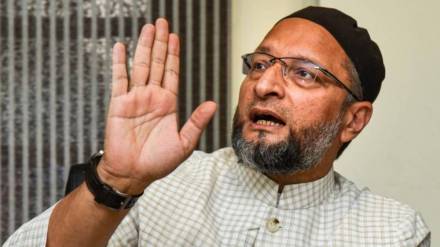 Asaduddin Owaisi, aimim, aimim chief, Mukhtar Ansari, Mukhtar Ansari death, Mukhtar Ansari family, owaisi meets Mukhtar Ansari family Asaduddin Owaisi, aimim, aimim chief, Mukhtar Ansari, Mukhtar Ansari death, Mukhtar Ansari family, owaisi meets Mukhtar Ansari family