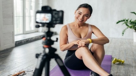 Fitness enthusiasts and influencers require something that will captivate their audience and followers, so they must release something new regularly that will assist others in achieving their fitness goals. (Image: Freepik)