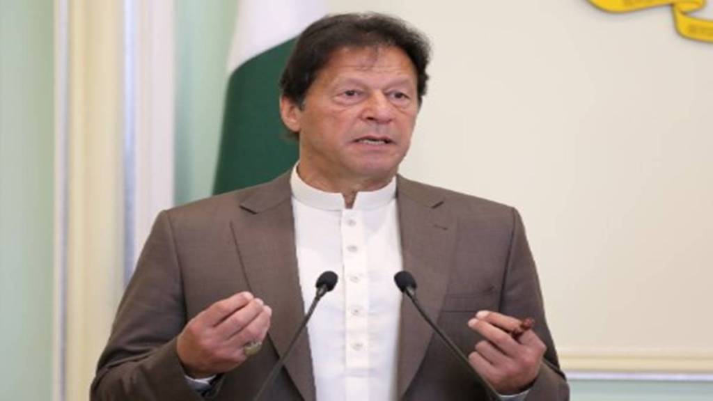 Imran starts his article by saying that Pakistan today is in a state of paradox where people’s mandate has been played by the hands of the state apparatus (Photo: Reuters) Imran starts his article by saying that Pakistan today is in a state of paradox where people’s mandate has been played by the hands of the state apparatus (Photo: Reuters)
