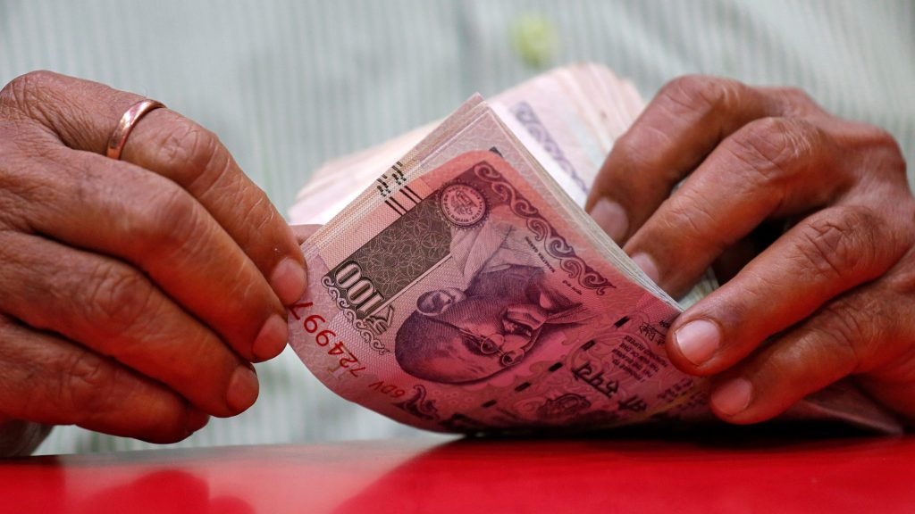 The rupee's exchange-traded derivatives market saw a turmoil on Wednesday (Image/Reuters)