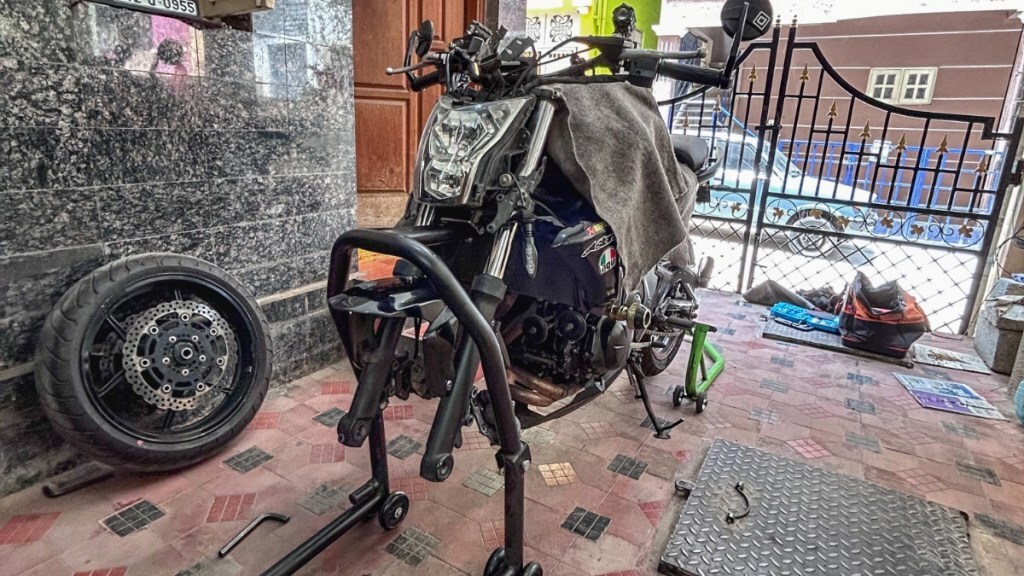 superbike maintenance