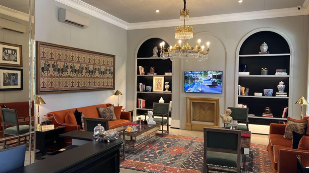 Urban Shift in Central West Delhi: Analyzing the move from independent residences to high-rise condos Urban Shift in Central West Delhi: Analyzing the move from independent residences to high-rise condos