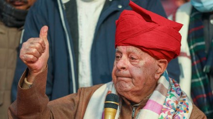Farooq Abdullah reacts to Rajnath Singh's PoK remark Farooq Abdullah reacts to Rajnath Singh's PoK remark