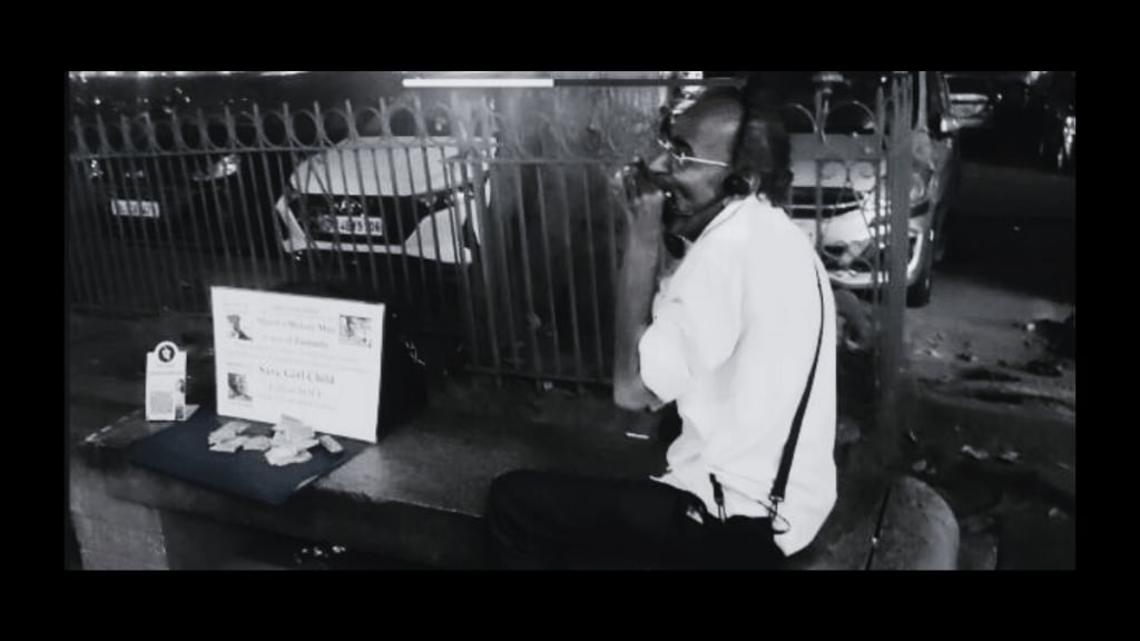 CP music man, CP delhi, delhi music, munindra sagar, delhi metro melody man, Connaught place, harmonium man delhiCP music man, CP delhi, delhi music, munindra sagar, delhi metro melody man, Connaught place, harmonium man delhi