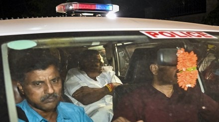 Karnataka JD(S) MLA H.D. Revanna being taken into custody by officials of a Special Investigation Team in a kidnapping case, on Saturday, May 4, 2024. (PTI Photo)
