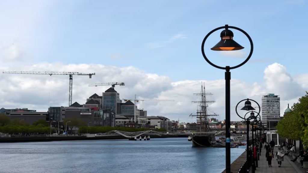 Jobs in Ireland, New rules, eligible spouses. General Employment Permit holders, Irish Residence Permit