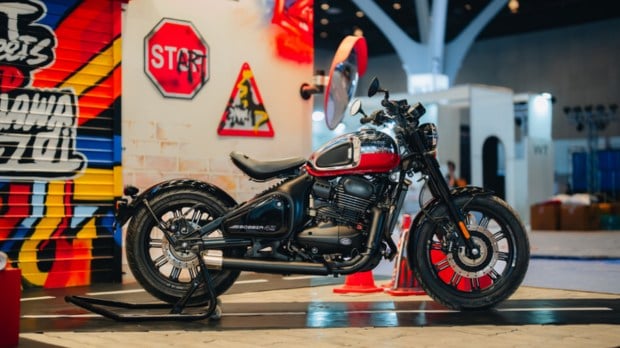 Jawa 42 Bobber