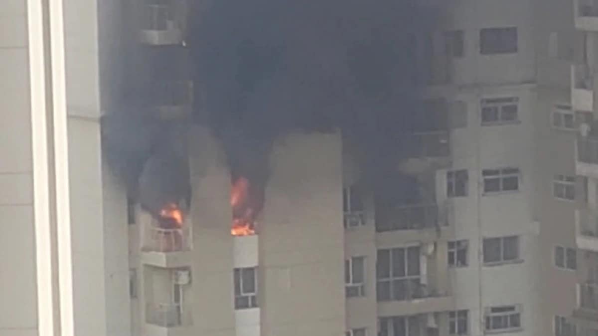 Fire at Lotus BoulevardA