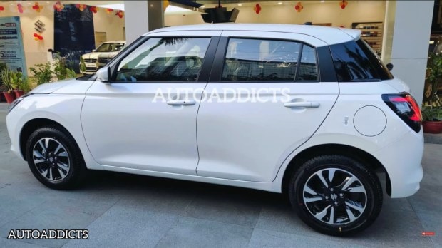 Maruti Swift ZXi side