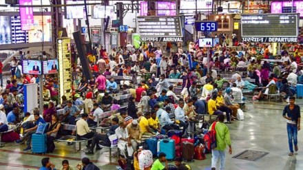 Mumbai, mumbai local trains, mumbai thane, thane station, local trains cancelled, mumbai local trains news, mumbai trains, thane trains, central railway, central railway block, local trains block Mumbai, mumbai local trains, mumbai thane, thane station, local trains cancelled, mumbai local trains news, mumbai trains, thane trains, central railway, central railway block, local trains block