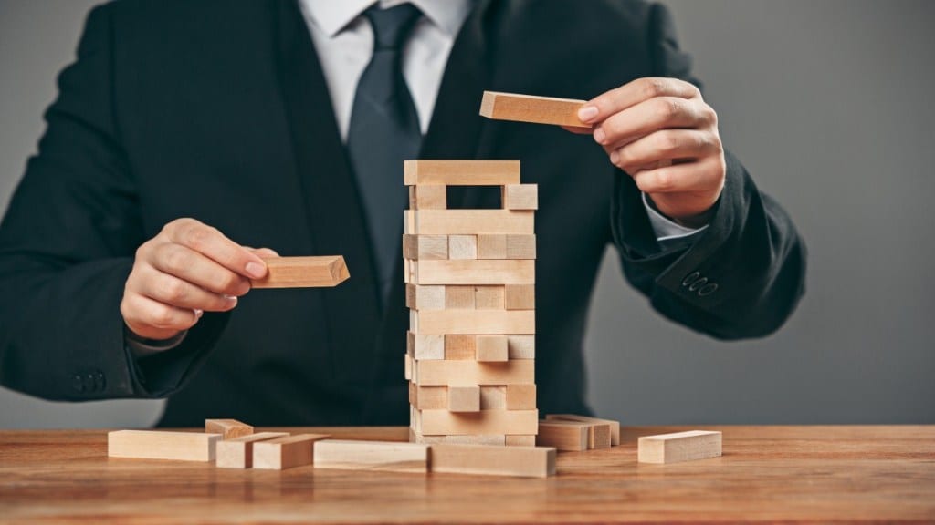 The advent of Industry 4.0 signifies a new industrial revolution, with the fusion of digital technologies reshaping traditional industrial processes.