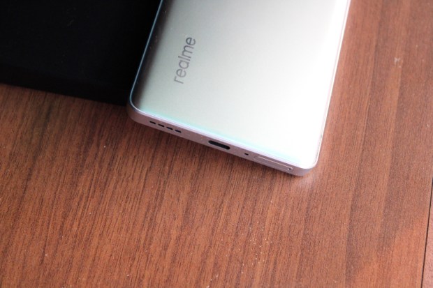 Realme GT 6T quick first look