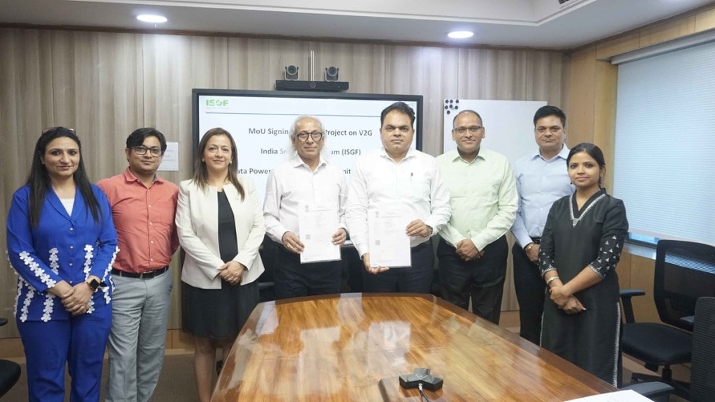 Tata Power-DDL, India Smart Grid Forum, MoU, Vehicle-to-Grid Technology, carbon emission