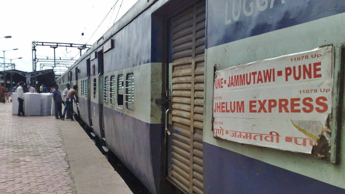 Bhopal: Jhelum Express train searched for 40 minutes after passenger spots 'suspicious object'
