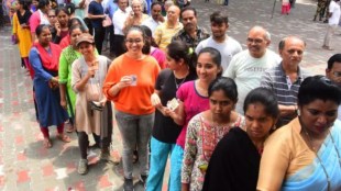 Delhi, Delhi voting, Delhi news, what’s open and closed today, Delhi metro today, Delhi metro May 25, Delhi voting bus, Lok Sabha polls Delhi, LS poll Delhi, Delhi voting today, Delhi restrictions, restrictions today, Bank timings today, DTC buses today