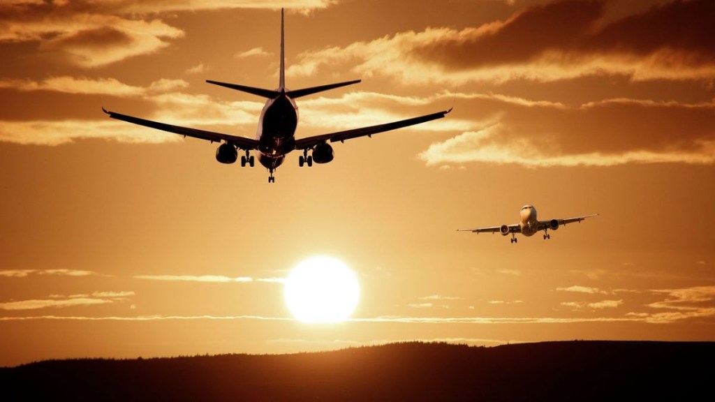 Passengers carried by domestic airlines between January to April 2024 were 523.46 lakh against 503.93 lakh during the corresponding period of the previous year (Photo: Pixabay) Passengers carried by domestic airlines between January to April 2024 were 523.46 lakh against 503.93 lakh during the corresponding period of the previous year (Photo: Pixabay)