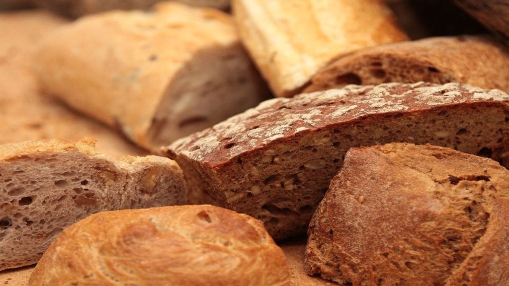 Bread, bread benefits, bread side effects, bread freezing, health news, wellness news,