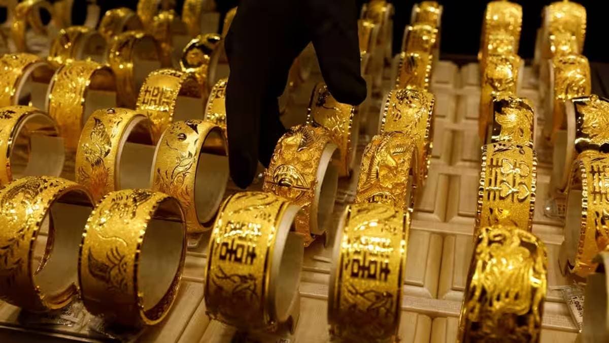 Gold, silver prices today in Mumbai, Delhi, Kolkata