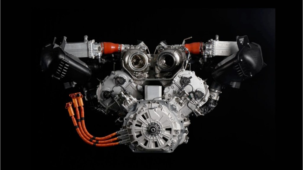 lamborghini v8 hybrid engine