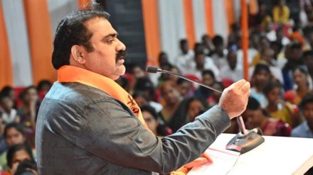 Lok Sabha Elections 2024: Rift in Shiv Sena, NCP alliance as MLA accuses Chhagan Bhujbal of backing Sharad Pawar faction Lok Sabha Elections 2024: Rift in Shiv Sena, NCP alliance as MLA accuses Chhagan Bhujbal of backing Sharad Pawar faction