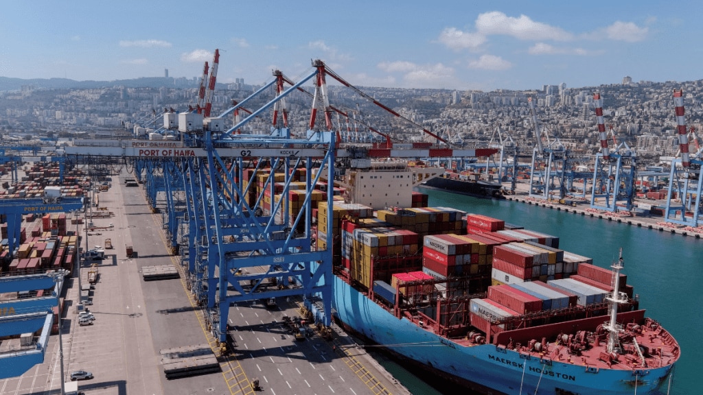 Adani Ports, APSEZ, cargo volume, containers, logistics rail volume, capacity additions