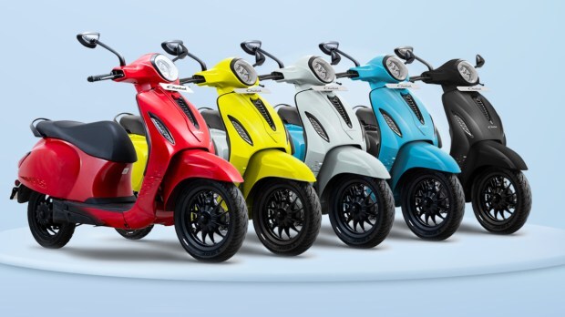 Bajaj Chetak colour options