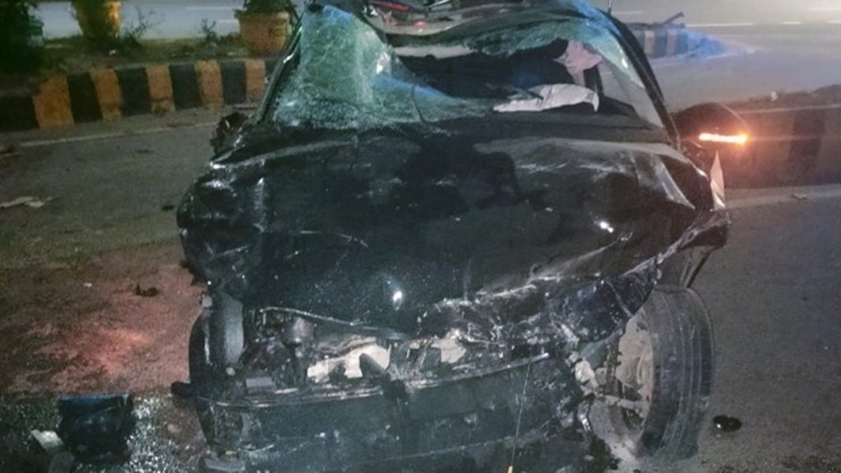 Four friends killed as car rams into lorry in Jharkhand's Dhanbad ...