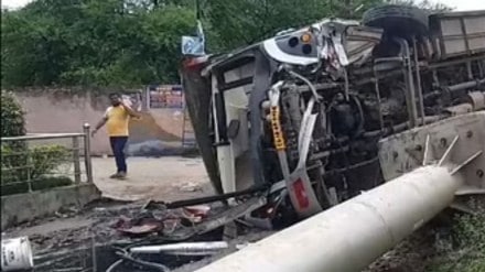 The bus was heading to Sarangarh town from Bilaspur city The bus was heading to Sarangarh town from Bilaspur city